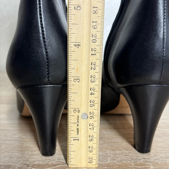 Everlane The Short Banana Heel Boots in Black Leather Size 7 - Picture 6 of 12